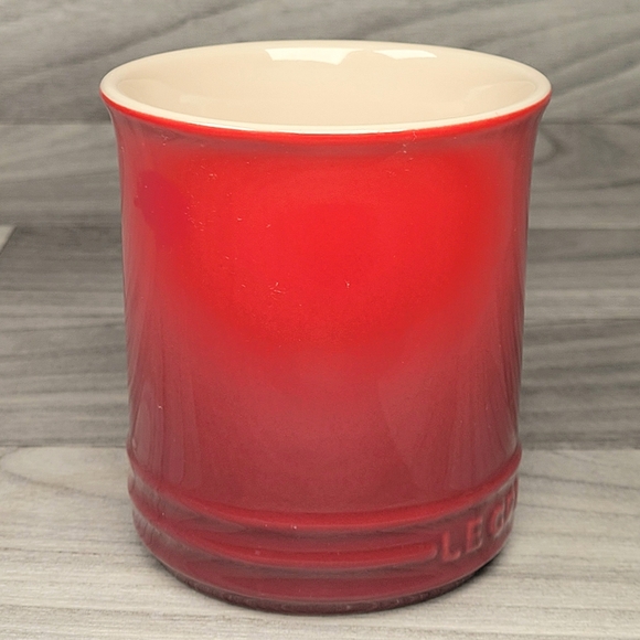 (2 of 3) LE CREUSET Stoneware Cerise Cherry Red Coffee/Tea Mug 14 oz - Picture 5 of 7